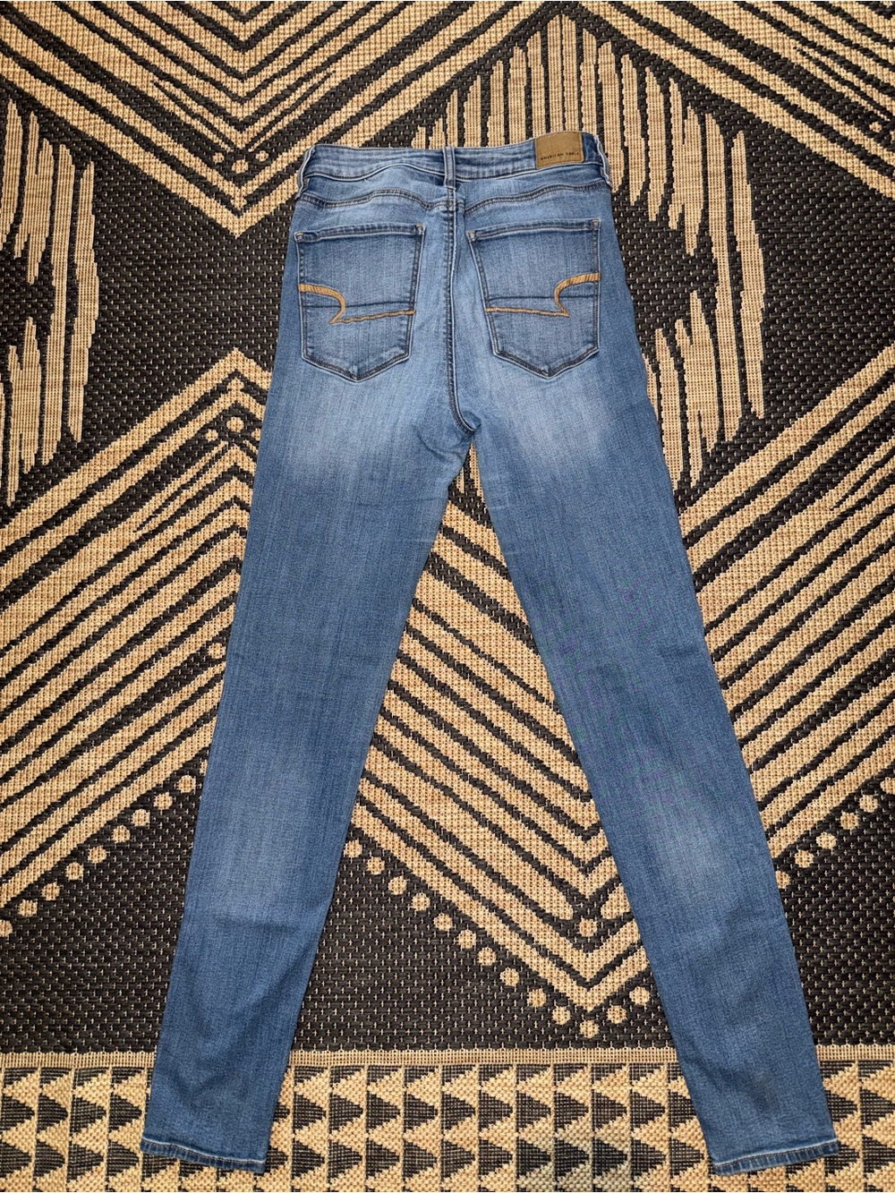 American Eagle Outfitters Women's Skinny Jeans - Medium Blue Wash - Picture 5 of 5
